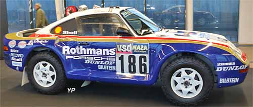 Porsche 959 vainqueur du Paris-Dakar 1986