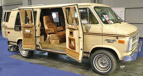 Chevrolet Chevy Van G20 Explorer Conversion Van
