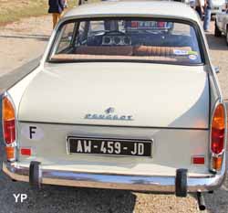 Peugeot 404