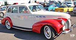 Pontiac DeLuxe Six