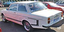 Volvo 142 (2 portes)