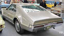 Oldsmobile Toronado 68