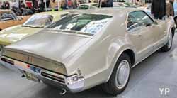 Oldsmobile Toronado 68