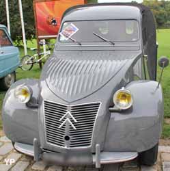 Citroën 2 cv fourgonnette AZU