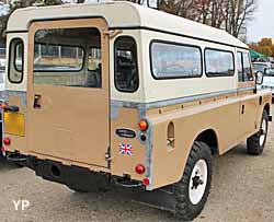 Land Rover Series IIA 109