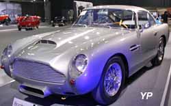 Aston Martin DB4