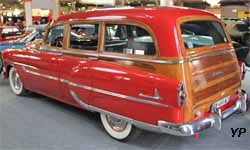 Pontiac Chieftain 52 DeLuxe Station Wagon