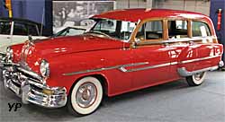 Pontiac Chieftain 52