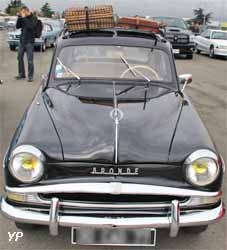 Simca Aronde Océane Monthléry