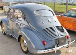 Renault 4 CV