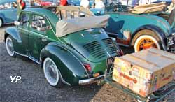 Renault 4 CV Grand Luxe découvrable