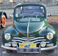 Renault 4 CV Grand Luxe découvrable