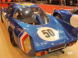 Alpine A210