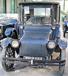 Detroit Electric Model 95 Type 24B coupé de Ville