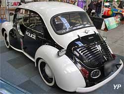 Renault 4 CV Pie portes découpées