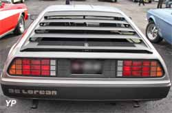 DeLorean DMC-12