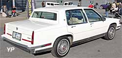 Cadillac DeVille 86 Sedan