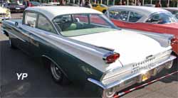 Oldsmobile Dynamic 88 Holiday Hardtop