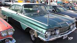 Oldsmobile Dynamic 88 Holiday Hardtop