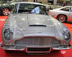 Aston Martin DB6