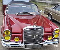 Mercedes 220 SE coupé (W111)