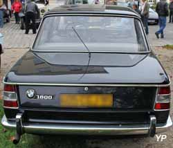 BMW 1800