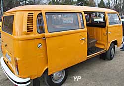 Volkswagen Combi T2b Bus