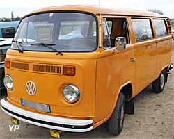 Volkswagen Combi T2b Bus