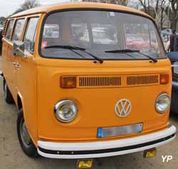 Volkswagen Combi T2b Bus