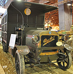 Berliet CBA Unité chirurgicale