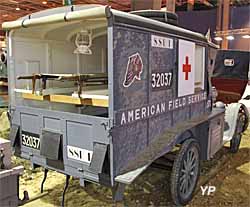 Ford T ambulance militaire
