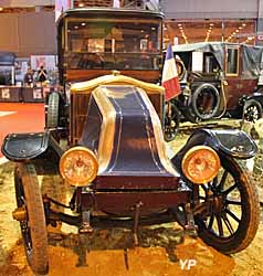 Renault type ES coupé chauffeur Labourdette du maréchal Joffre