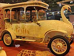 Brooke 25/30 HP Swan Car