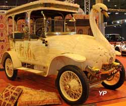 Brooke 25/30 HP Swan Car