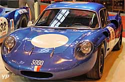 Alpine A211