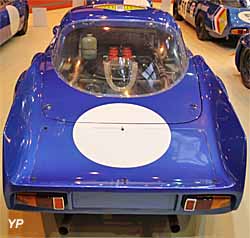 Alpine A211