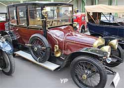 Panhard et Levassor X21 15 HP berline Vanden Plas