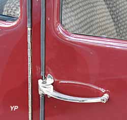 Avions Voisin C23 berline Charente