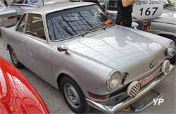 BMW 700