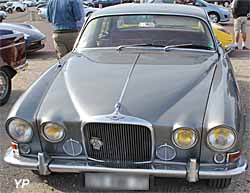 Jaguar Mark X