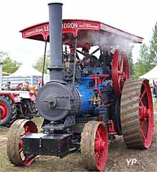 tracteurs et engins à vapeur