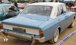 Ford Taunus 17M P7b