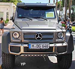 Mercedes-Benz G63 AMG V8 6x6 carbon