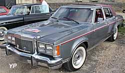 Lincoln Versailles