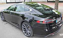 Tesla Model S P85 Performance