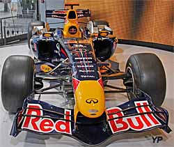 Red Bull Racing RB7 Renault