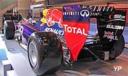 Red Bull Racing RB7 Renault