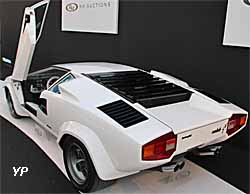 Lamborghini Countach LP400S