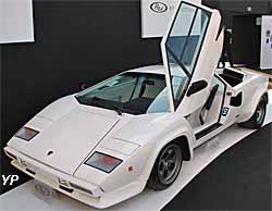 Lamborghini Countach LP400S