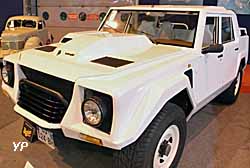 Lamborghini LM002